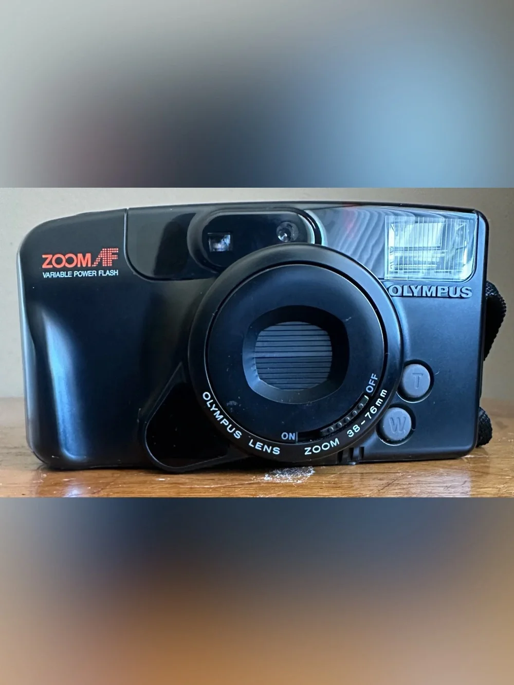 Olympus Infinity Zoom210 Variable Power Flash Compact Zoom Auto Focus Camera